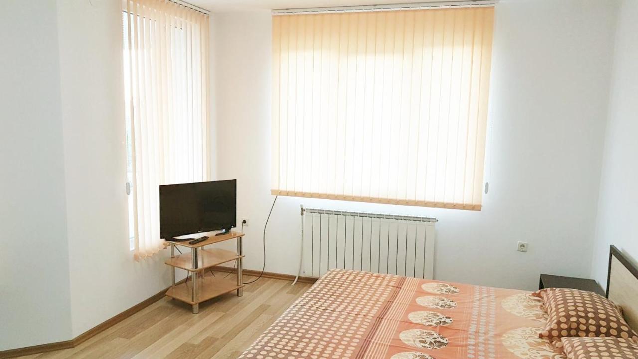 Kirovi House - Guest Rooms Царево Екстер'єр фото