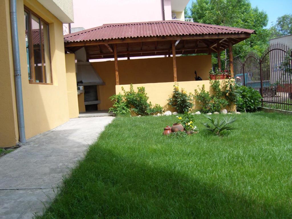 Kirovi House - Guest Rooms Царево Екстер'єр фото